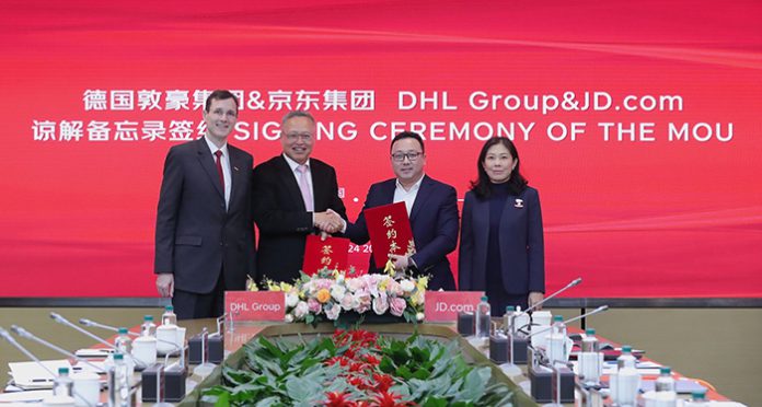 PR_DHL_JD.com_MOU_Bild